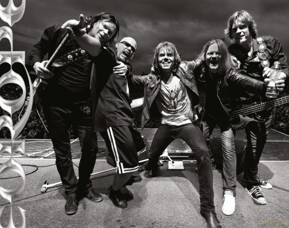 Europe: Live Look At Eden [CD]+[DVD]
