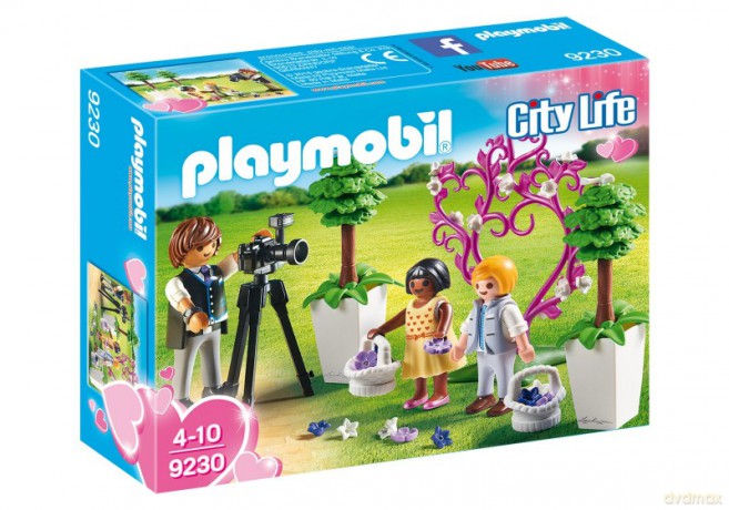 Fotograf i dzieci z kwiatkami 9230 [FIGURKA]