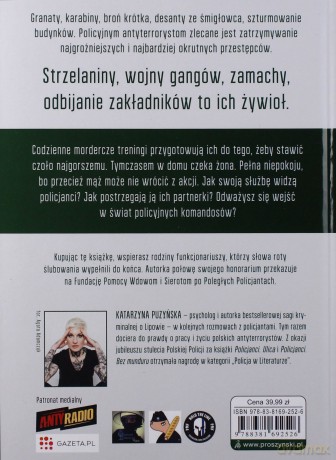 Policjanci w boju - Katarzyna Puzyńska [KSIĄŻKA]