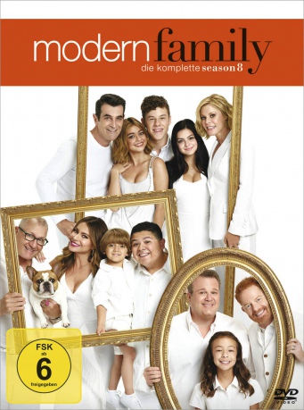 Modern Family Season 8 (Współczesna rodzina 8) [3DVD]