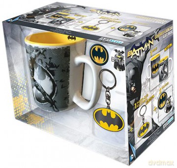 DC COMICS Pck Kubek + Keychains + Badges Batman