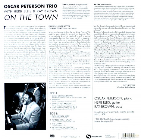 Oscar Trio Peterson: Oscar Peterson Trio On The Town [Winyl]