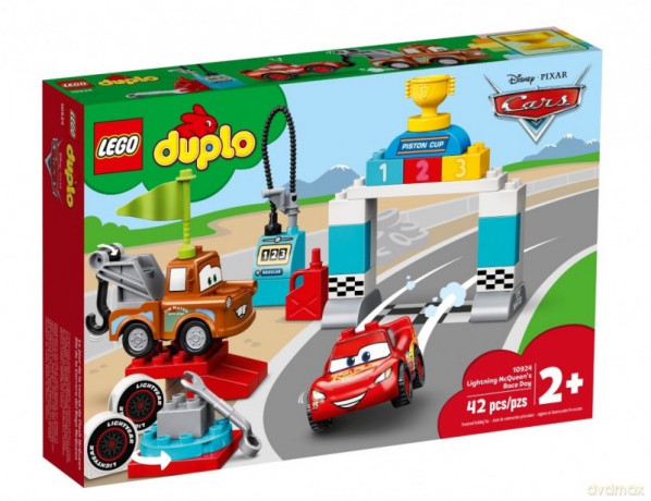 LEGO DUPLO Cars TM Zygzak McQueen na wyścigach [KLOCKI]