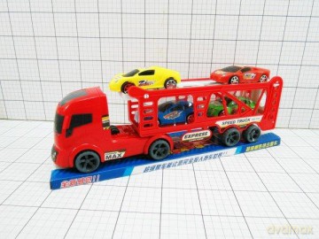 Auto laweta z autkami pod kloszem