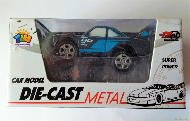 Auto metal z bajki