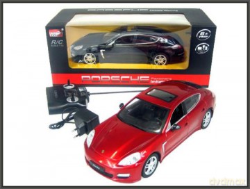 Auto na radio Porsche Panamera