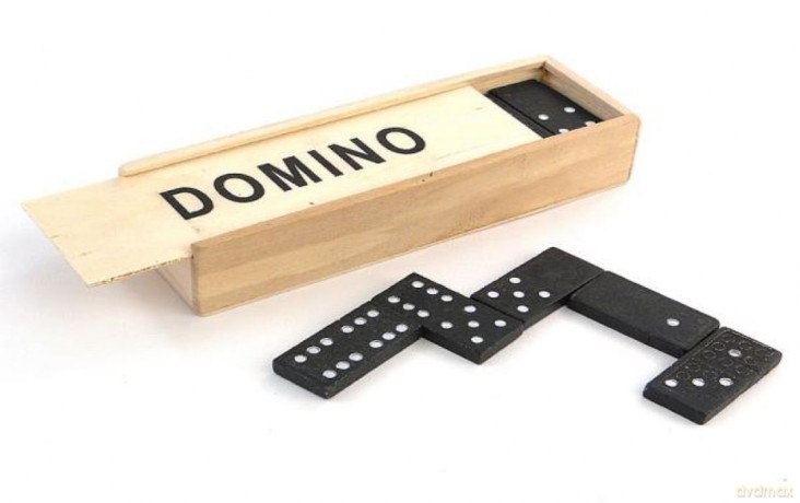 Domino w pudełku, drewno