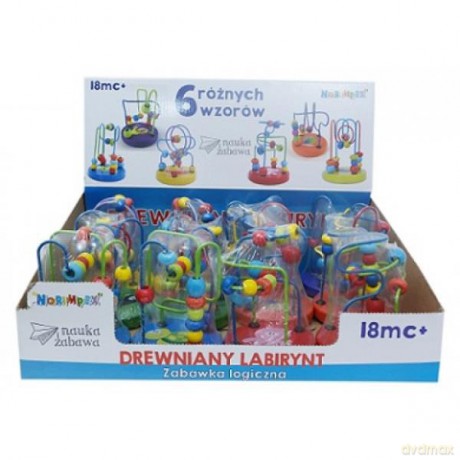 Drewniany labirynt ze zwierzakiem