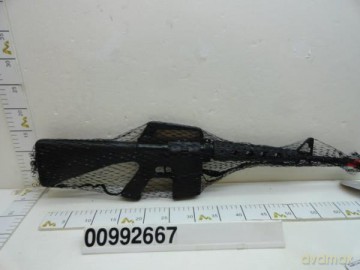 Karabin terkotka w siatce