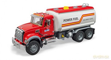 MACK Granite czerwony cysterna