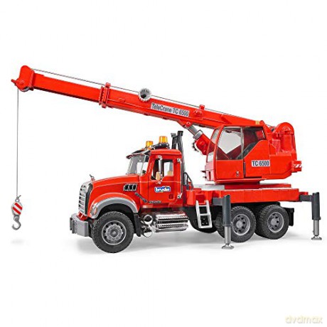 MACK Granite z dźwigiem czrerwony i modułem
