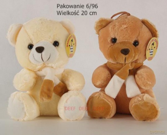 Miś z pasiastym szaliczkiem