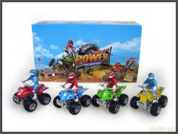 Quad z napędem i ludzikiem