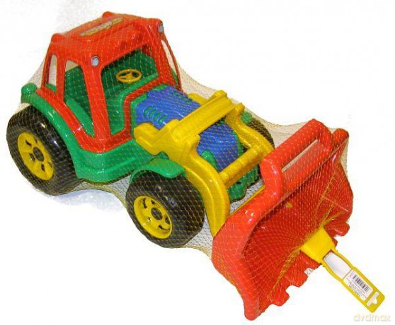 Traktor spychacz w siatce