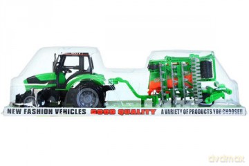 Traktor z akcesoriami