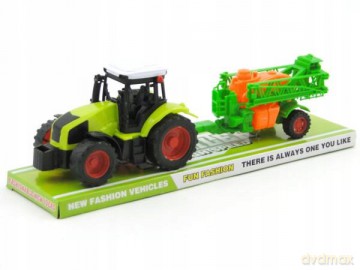 Traktor z napędem