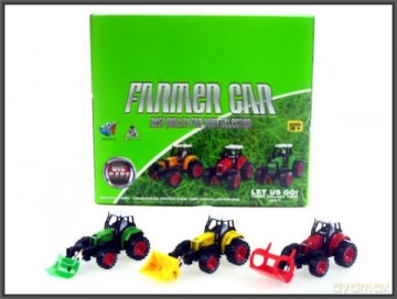 Traktor z osprzętem