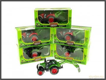 Traktor z osprzętem