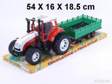 Traktor z przyczepa pod kloszem