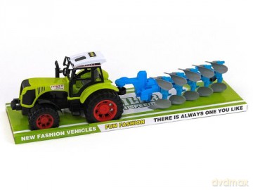 Traktor z przyczepą i napędem pod kloszem