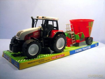 Traktor z rozdrabniaczem pod kloszem