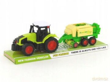 Traktor z napędem