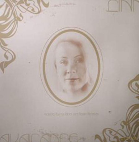 Linnea Henriksson: Available [Winyl]