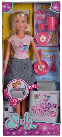 Steffi serwuje śniadanie