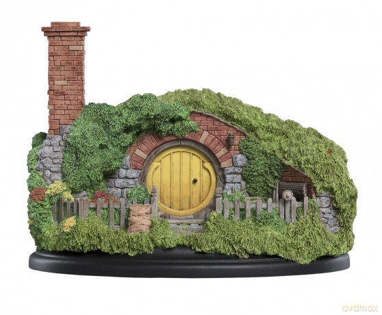 Hobbit Trilogy Hobbit Hole - 16 Bagshot Row - Chimney