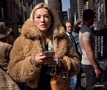 Perfect Strangers: New York City Street Photographs - Joel Meyerowitz [KSIĄŻKA]