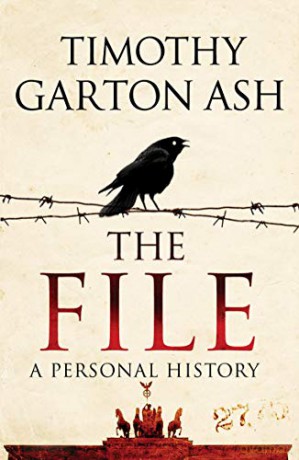The File: A Personal History - Timothy Garton Ash [KSIĄŻKA]