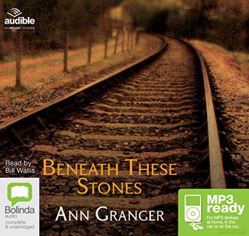Beneath These Stones: 12 (Mitchell and Markby) - Ann Granger [KSIĄŻKA]
