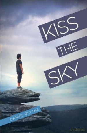 Kiss the Sky (Between The Lines) - Daniel Blythe [KSIĄŻKA]