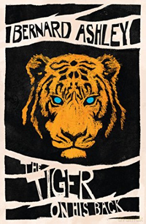 The Tiger on His Back - Bernard Ashley [KSIĄŻKA]