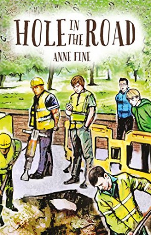 Hole in the Road (Read On) - Anne Fine [KSIĄŻKA]