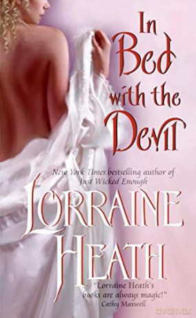 In Bed With the Devil: 1 (Scoundrels of St. James) - Lorraine Heath [KSIĄŻKA]