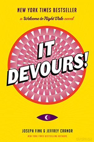 It Devours!: A Welcome to Night Vale Novel [KSIĄŻKA]