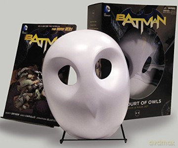 Batman: The Court of Owls Mask and Book Set (The New 52) (Batman: The New 52) - Scott Snyder [KOMIKS]