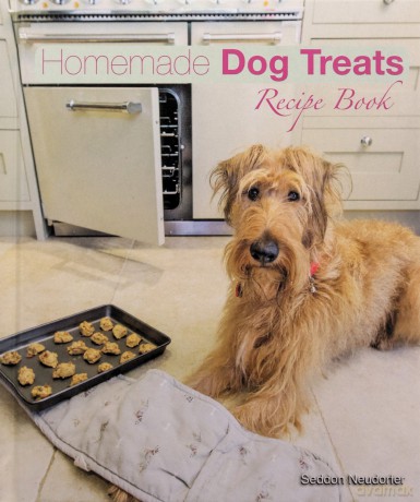 Homemade Dog Treats: Recipe Book - Seddon Neudorfer [KSIĄŻKA]