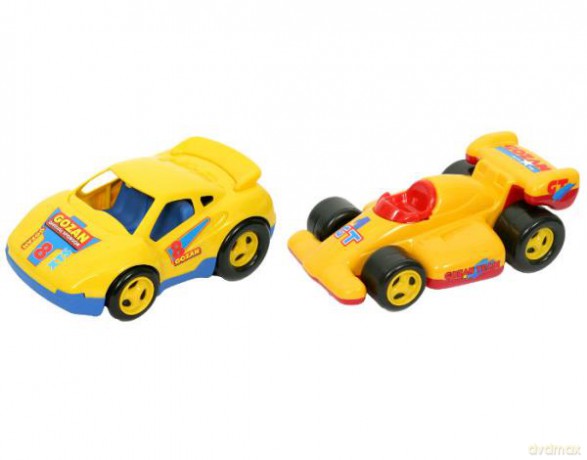 Auto wyścigowe w siatce