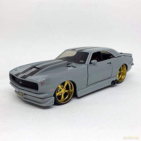 Design 1968 Chevrolet Camaro Z/28 1/24