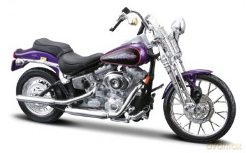 Motor Harley z podstawką