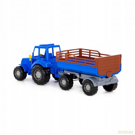 Traktor Altaj niebieski z przyczepą w siatce
