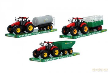 Traktor z przyczepą pod kloszem. GAZELO