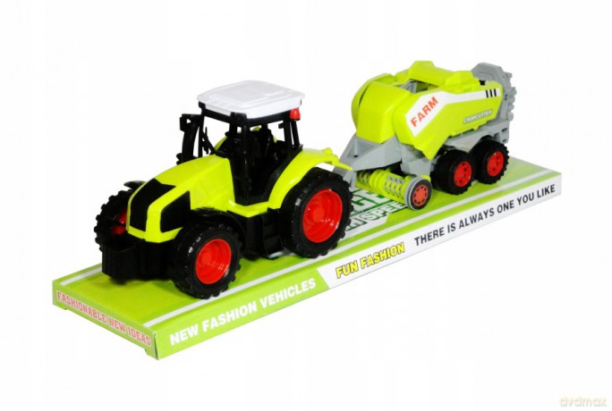 Traktor z Maszyną