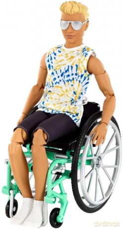 Barbie. Lalka ken na wózku inwalidzkim