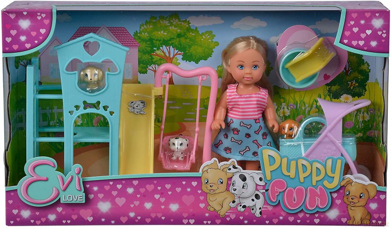 Evi na placu zabaw dla szczeniaków