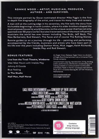 Ronnie Wood: Somebody Up There Likes Me (Ktoś na górze mnie lubi) [DVD]