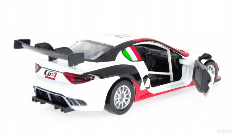 Maserati Grand Turismo MC GT4 Biały 1:32