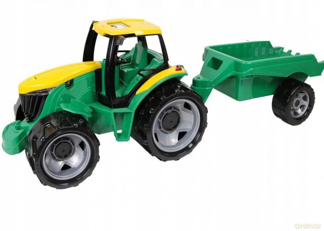 Traktor z przyczepą luzem w szarym kartonie